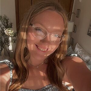 Meet your Posher, Madison